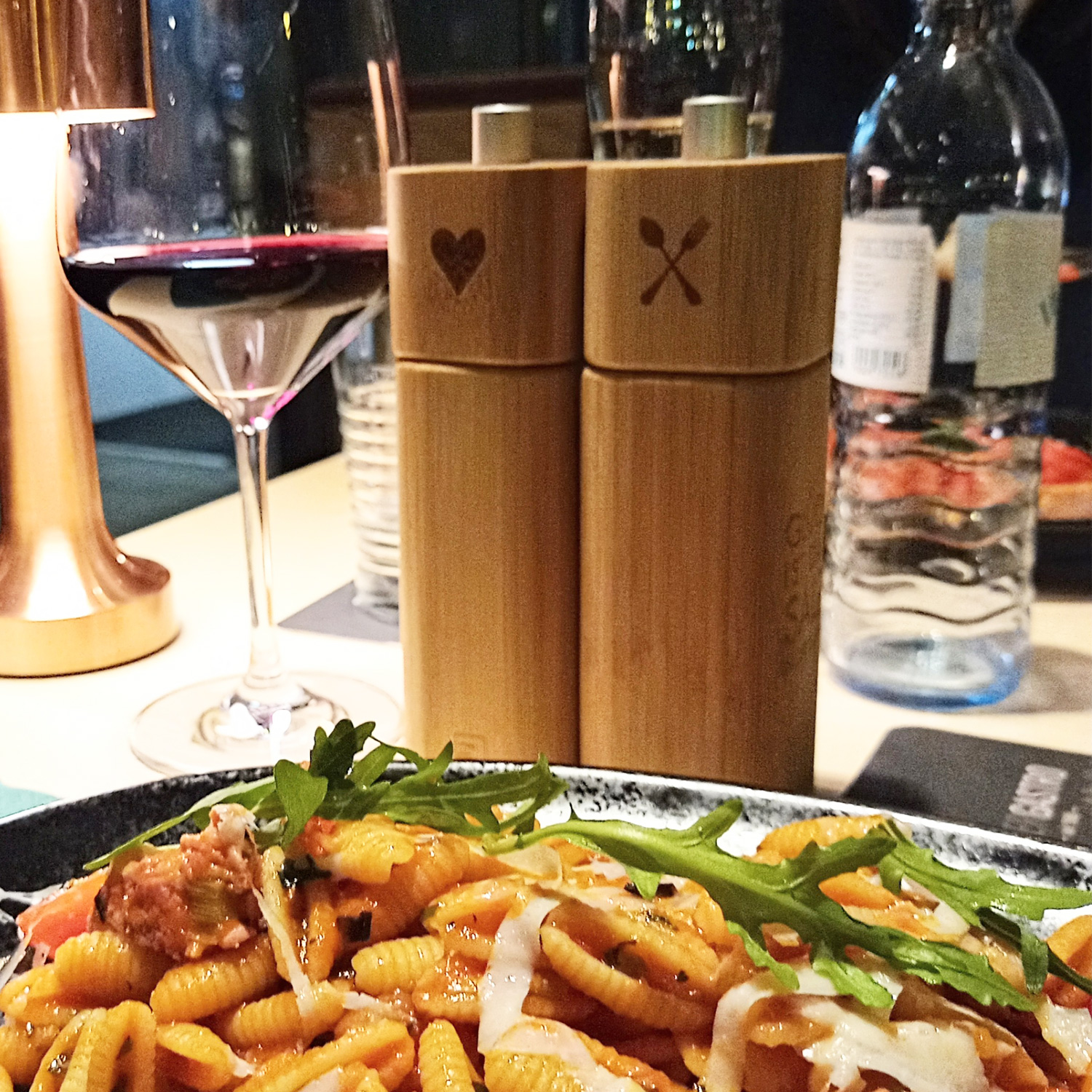 Passendes Essen zum köstlichen Wein Passendes Essen zum köstlichen Wein