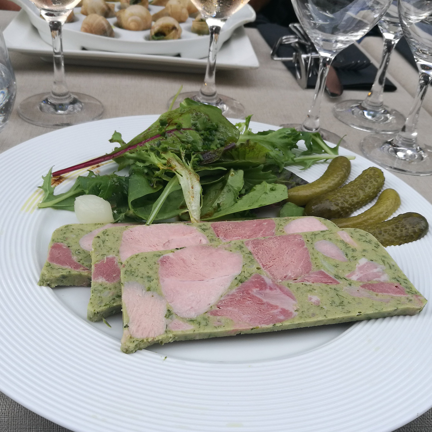 Passendes Essen zum köstlichen Wein Passendes Essen zum köstlichen Wein