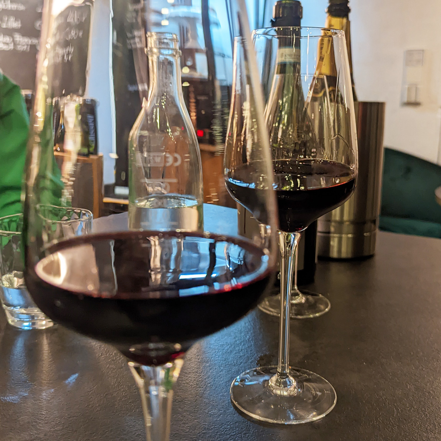 Ausgezeichnet köstlicher Rotwein Ausgezeichnet köstlicher Rotwein