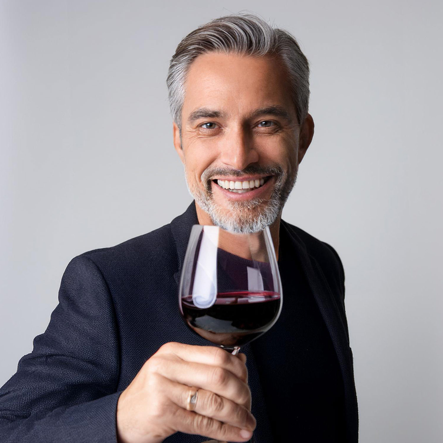 Ein wunderbarer Rotwein Ein wunderbarer Rotwein