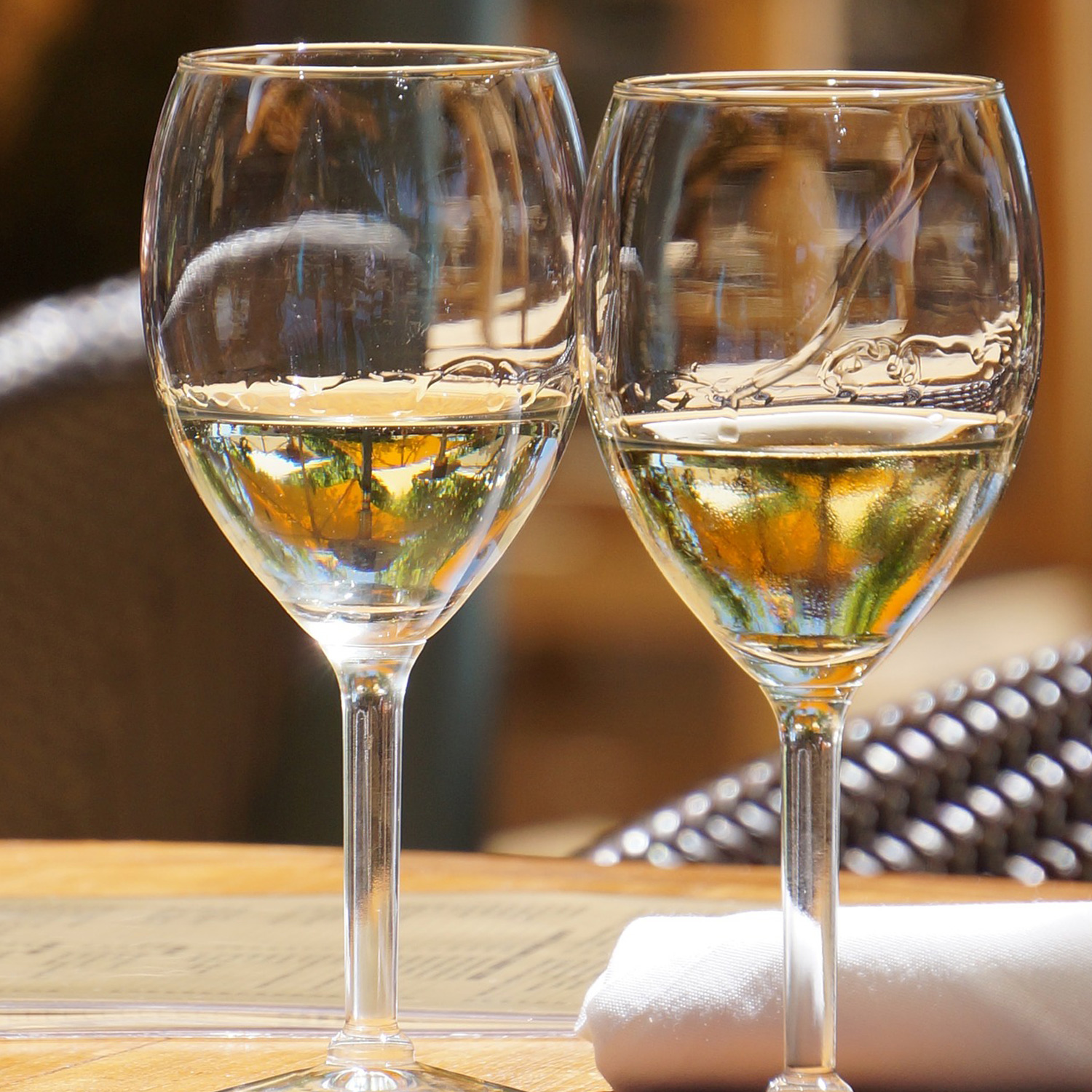 Genießen Sie diesen schmackhaften Weißwein Genießen Sie diesen schmackhaften Weißwein