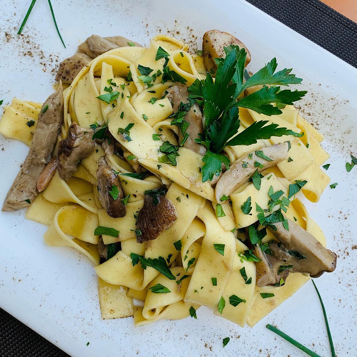 Passendes Essen zum köstlichen Wein Passendes Essen zum köstlichen Wein