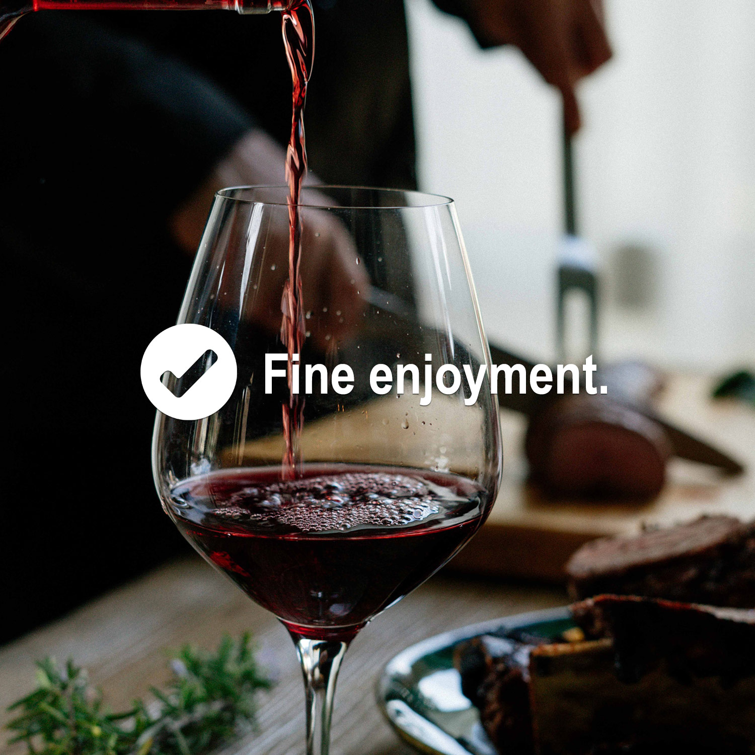 Ausgezeichnet köstlicher Rotwein Ausgezeichnet köstlicher Rotwein