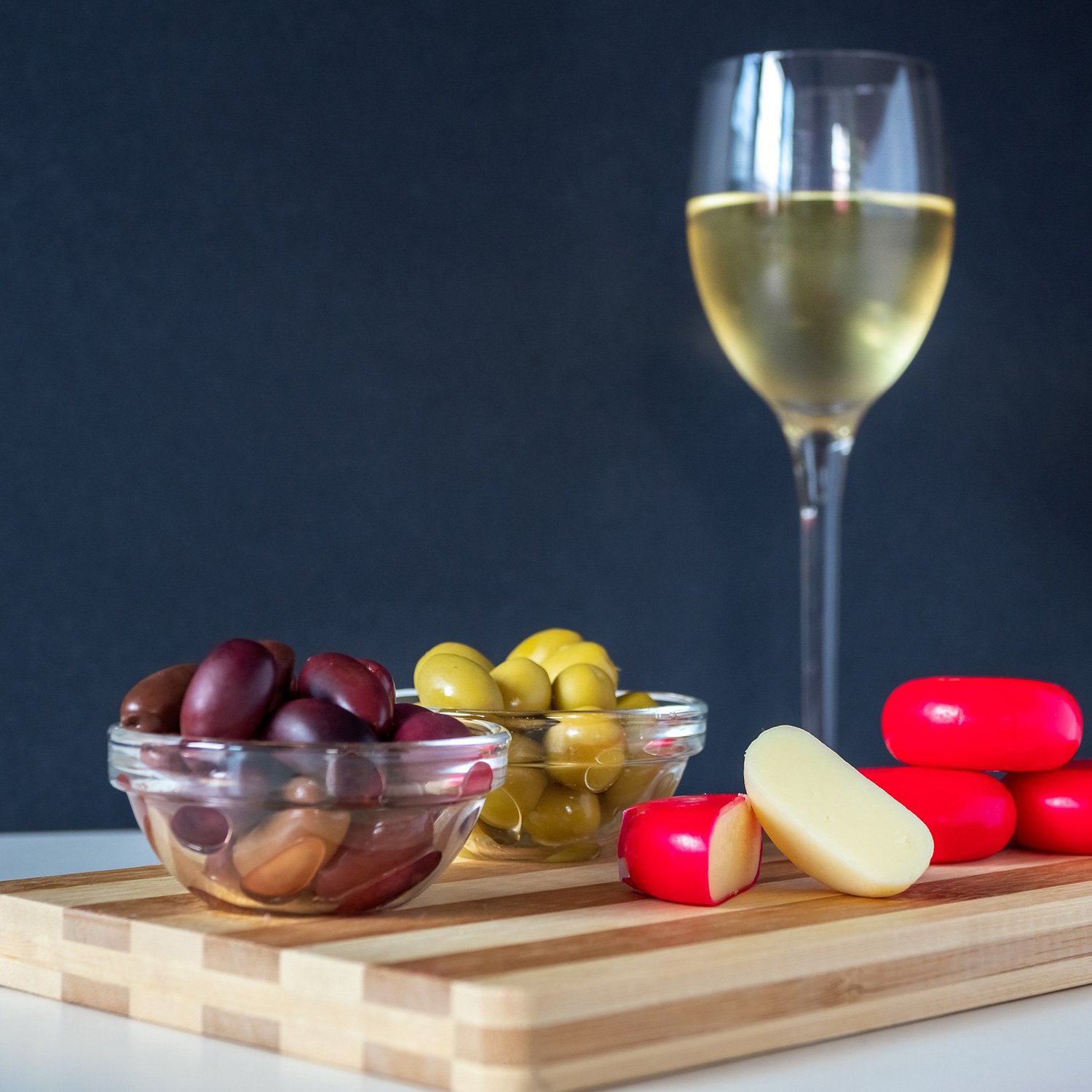 Genießen Sie diesen schmackhaften Weißwein Genießen Sie diesen schmackhaften Weißwein