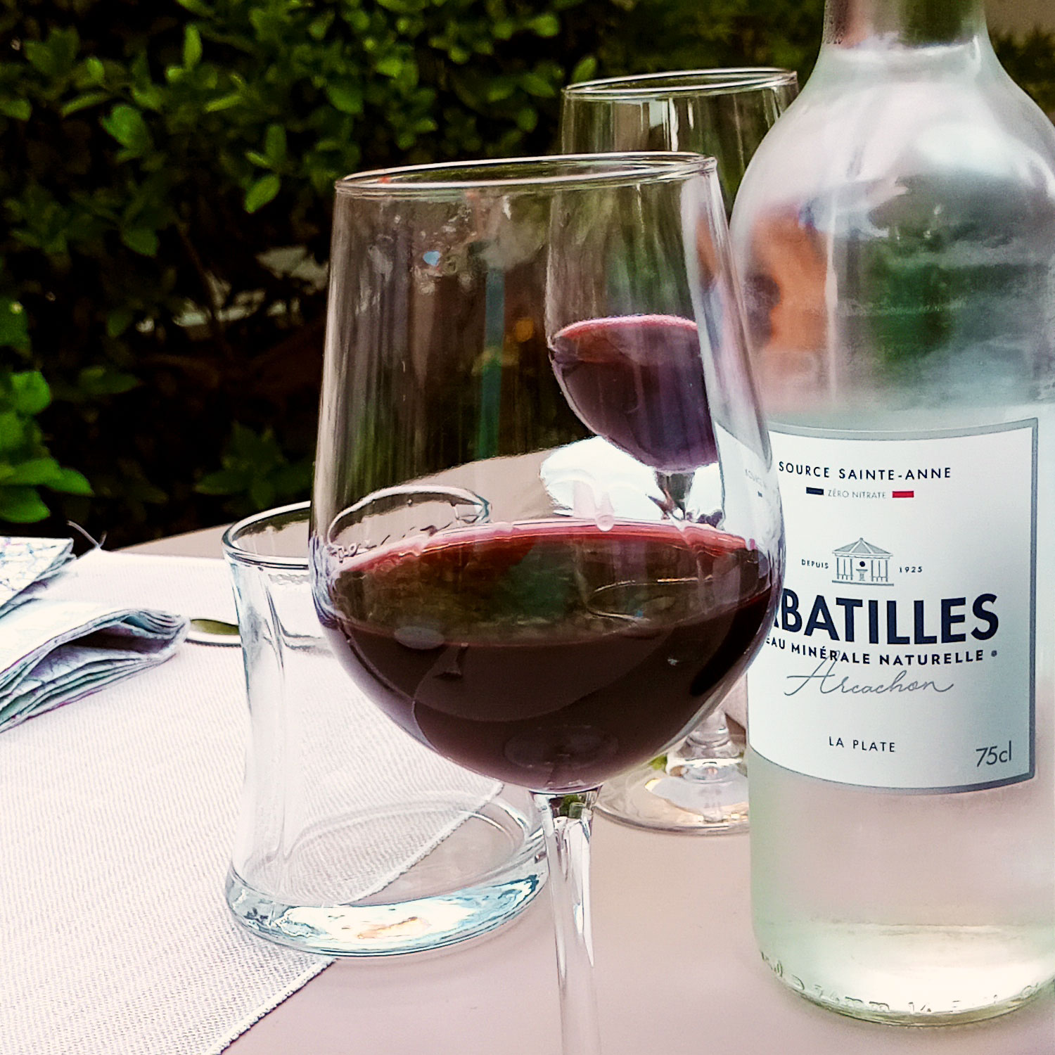 Ausgezeichnet köstlicher Rotwein Ausgezeichnet köstlicher Rotwein