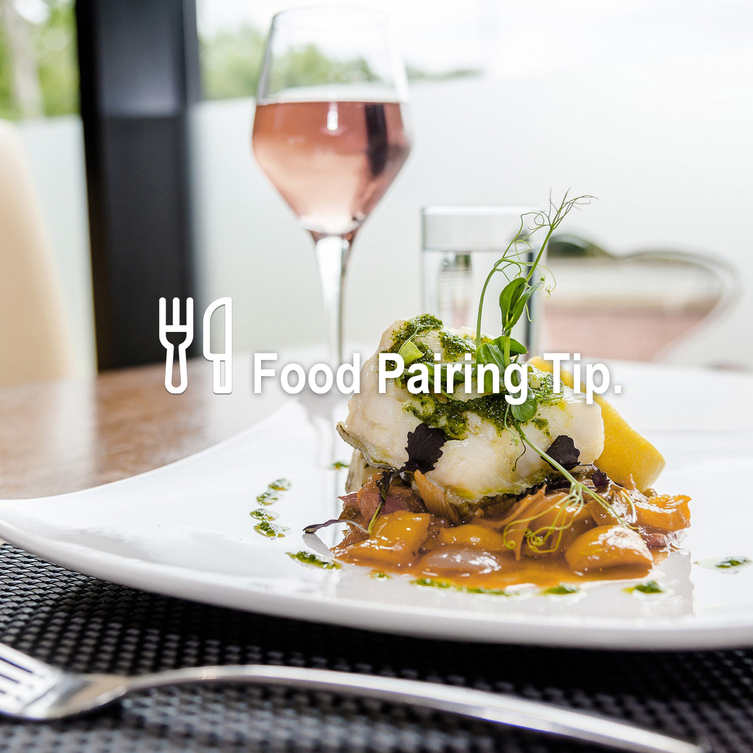 Genießen Sie diesen erfrischenden Roséwein Genießen Sie diesen erfrischenden Roséwein