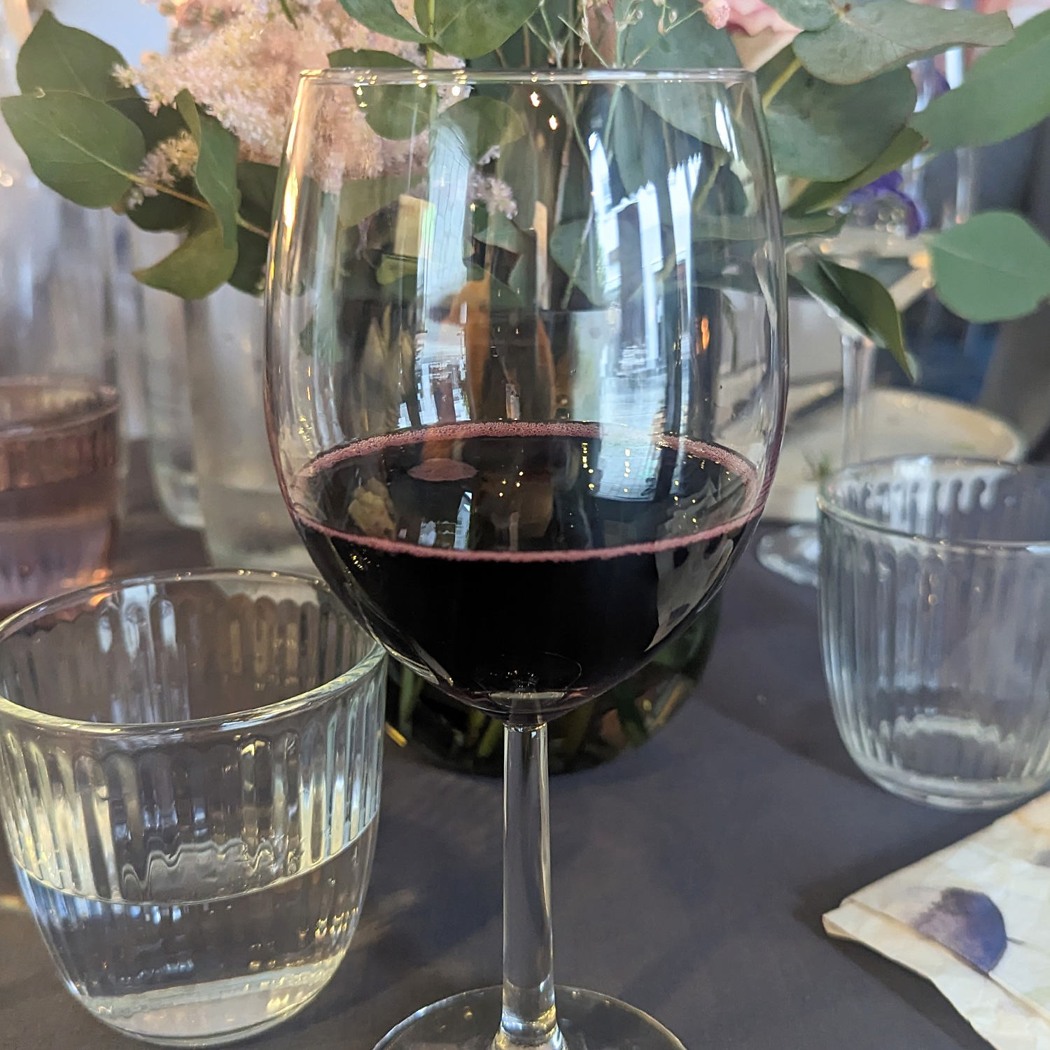 Ausgezeichnet köstlicher Rotwein Ausgezeichnet köstlicher Rotwein