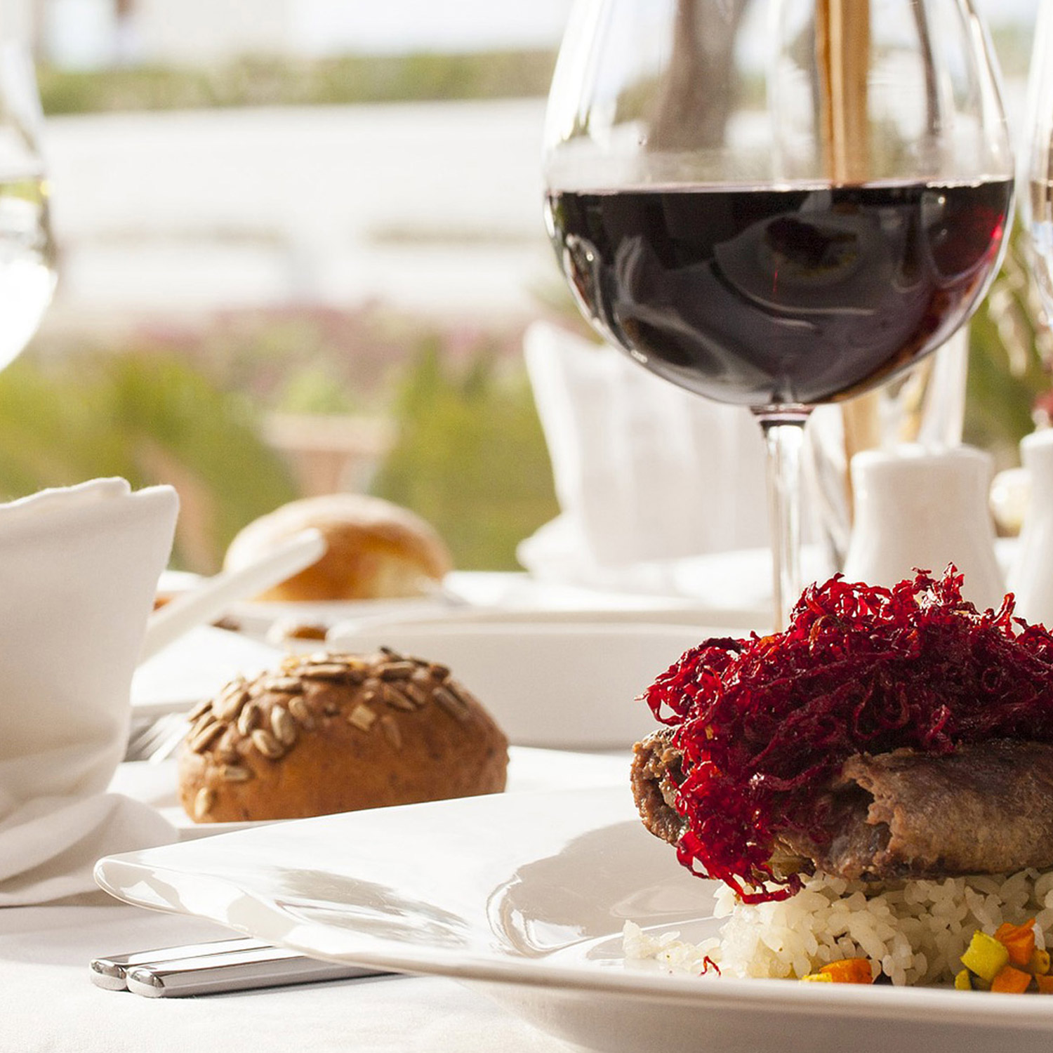 Passendes Essen zum wunderbaren Wein Passendes Essen zum wunderbaren Wein