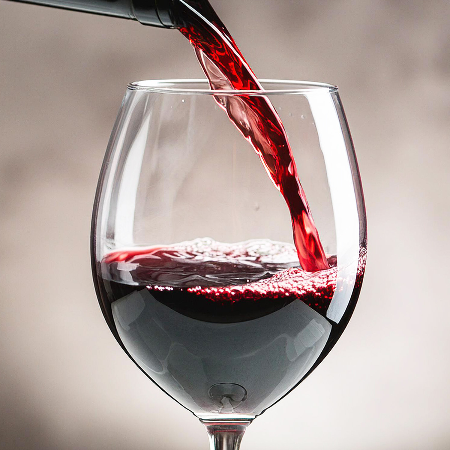 Ein vorzüglicher und köstlicher Rotwein Ein vorzüglicher und köstlicher Rotwein